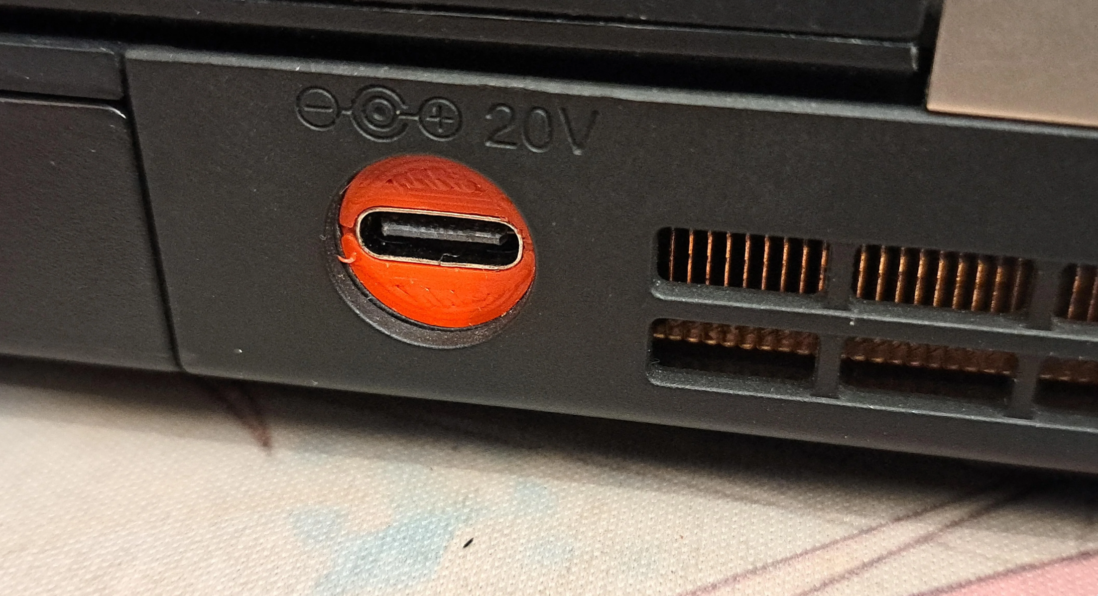 The final USB-C port installed in the T430